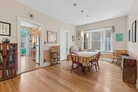 1229 West North Shore Avenue Chicago IL 60626