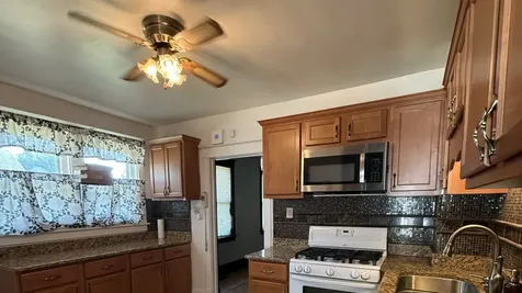 301 North May Street Aurora IL 60506