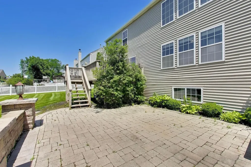 17060 Auburn Ridge Drive Lockport IL 60441