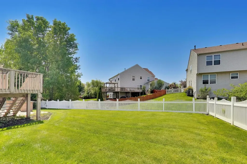 17060 Auburn Ridge Drive Lockport IL 60441