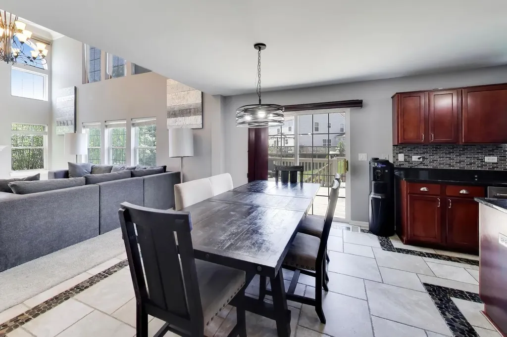 17060 Auburn Ridge Drive Lockport IL 60441