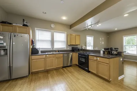 2607 Gideon Avenue Zion IL 60099