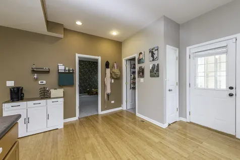 2607 Gideon Avenue Zion IL 60099