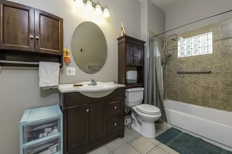 2607 Gideon Avenue Zion IL 60099