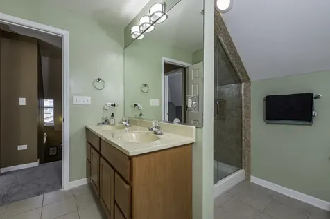 2607 Gideon Avenue Zion IL 60099