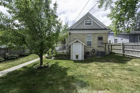 2607 Gideon Avenue Zion IL 60099