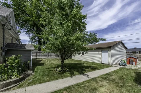 2607 Gideon Avenue Zion IL 60099