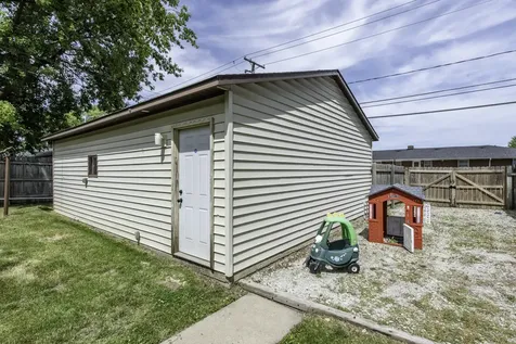 2607 Gideon Avenue Zion IL 60099