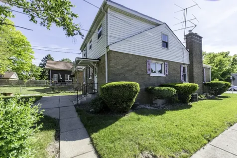 903 South Mcalister Avenue Waukegan IL 60085