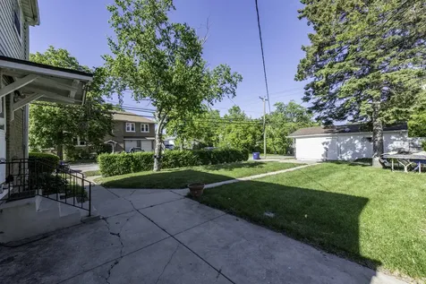 903 South Mcalister Avenue Waukegan IL 60085