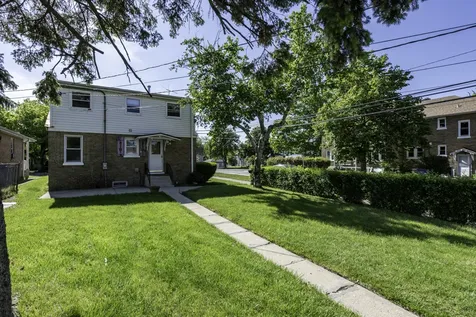 903 South Mcalister Avenue Waukegan IL 60085