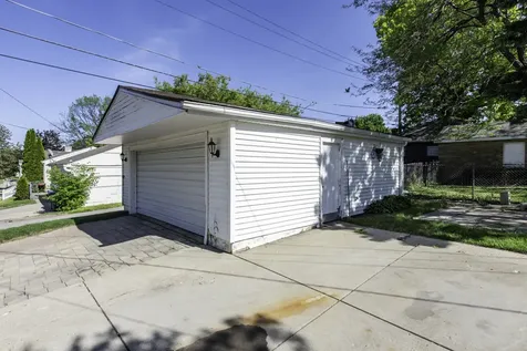 903 South Mcalister Avenue Waukegan IL 60085