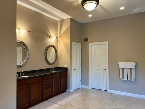 948 Lorie Lane Lake Zurich IL 60047