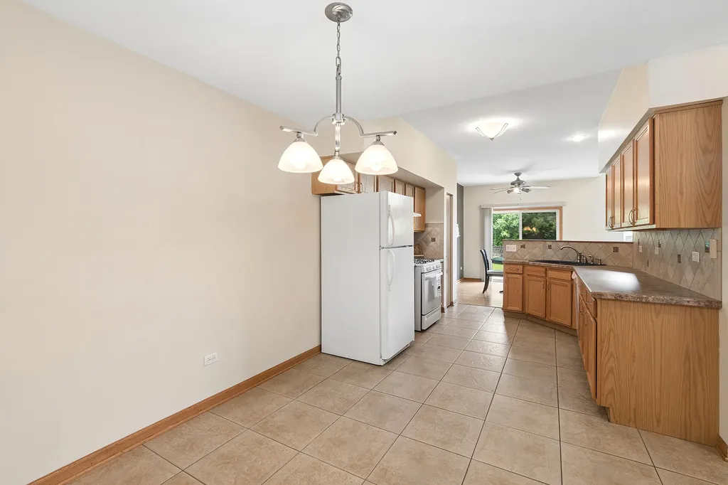 14908 West Victoria Crossing Lockport IL 60441