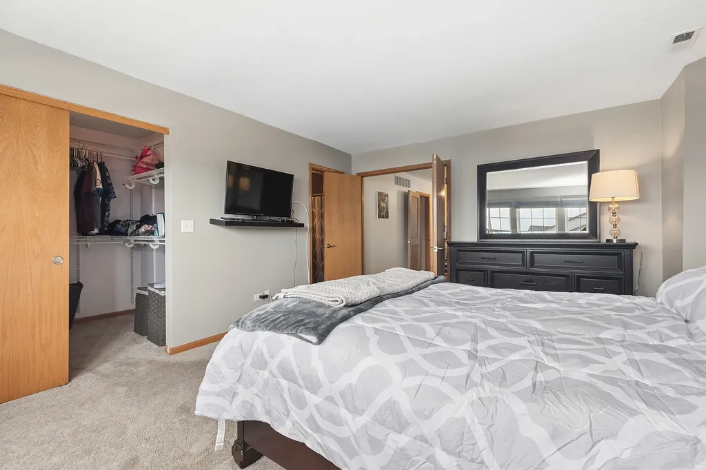 14908 West Victoria Crossing Lockport IL 60441