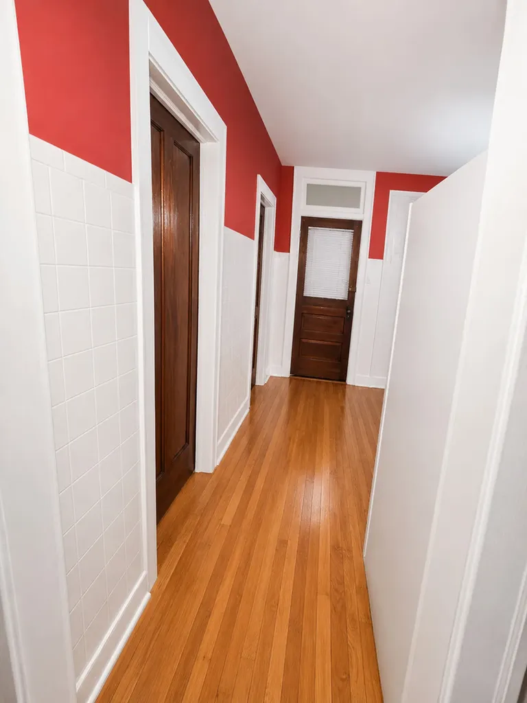5433 West Melrose Street Chicago IL 60641