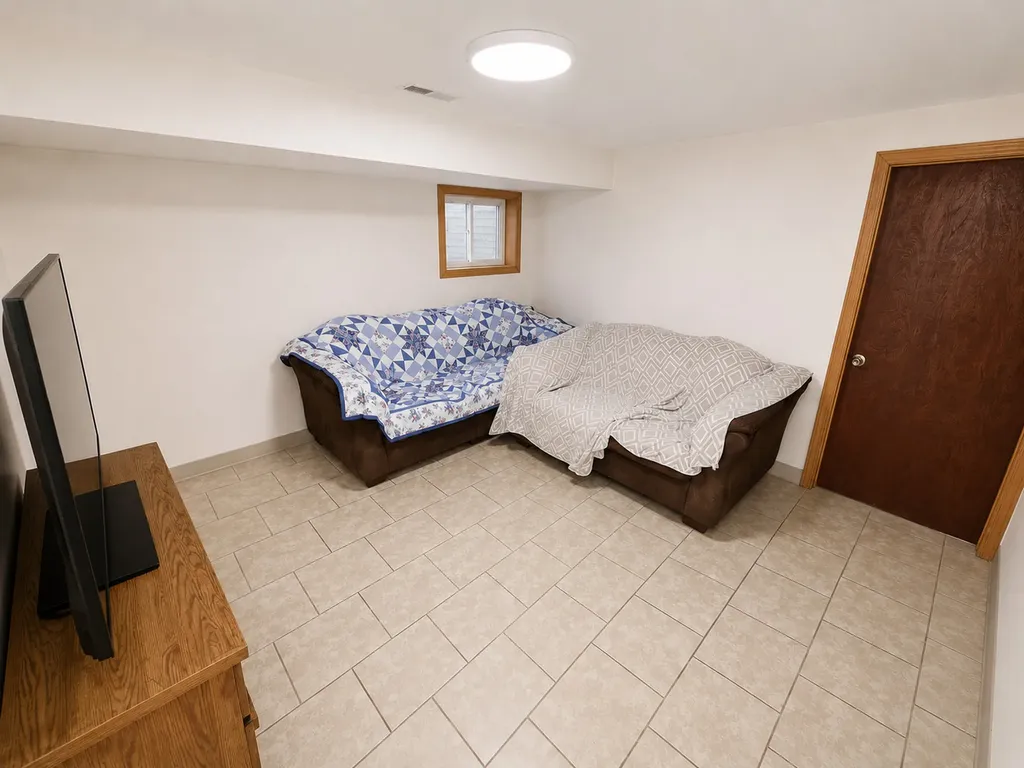 5433 West Melrose Street Chicago IL 60641