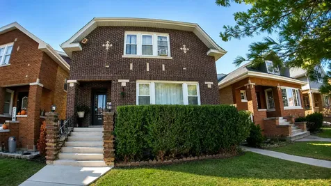 5433 West Melrose Street Chicago IL 60641