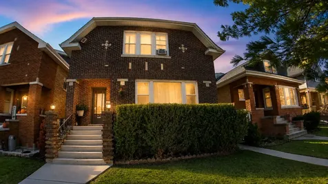 5433 West Melrose Street Chicago IL 60641