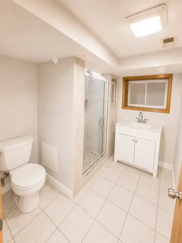 5433 West Melrose Street Chicago IL 60641