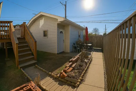 5433 West Melrose Street Chicago IL 60641