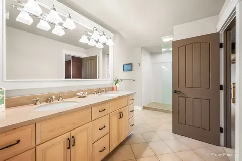 1425 Galloway Drive Woodstock IL 60098