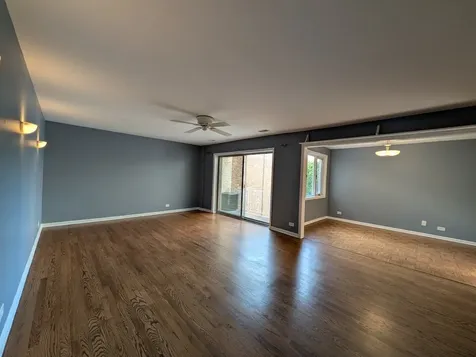 1057 West Pratt Boulevard Chicago IL 60626