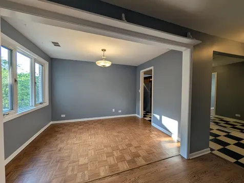 1057 West Pratt Boulevard Chicago IL 60626