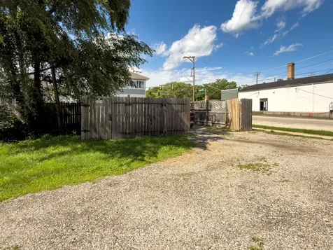 3304 West State Street Rockford IL 61102