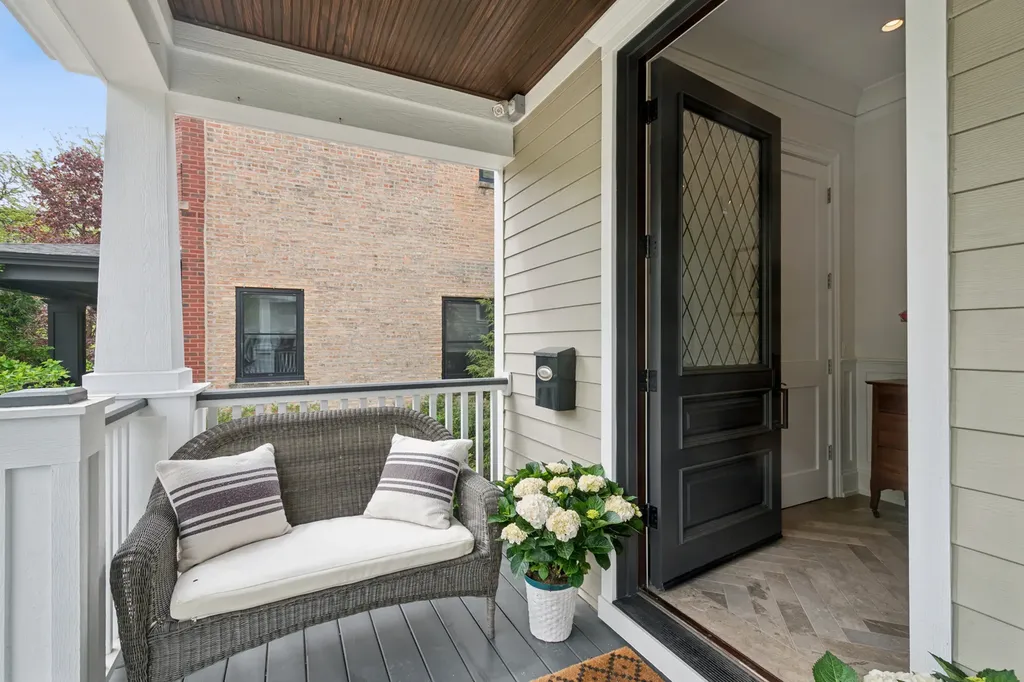 3830 North Lowell Avenue Chicago IL 60641