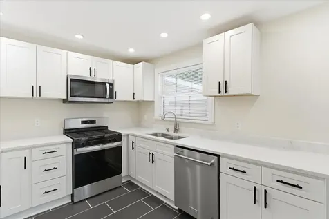 7468 East Parr Street Sun River Terrace IL 60964