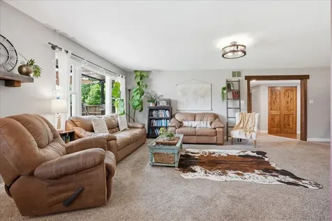 409 East Oak Street Fairbury IL 61739