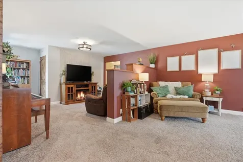 409 East Oak Street Fairbury IL 61739