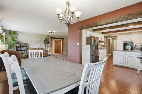 409 East Oak Street Fairbury IL 61739