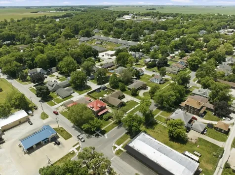 409 East Oak Street Fairbury IL 61739