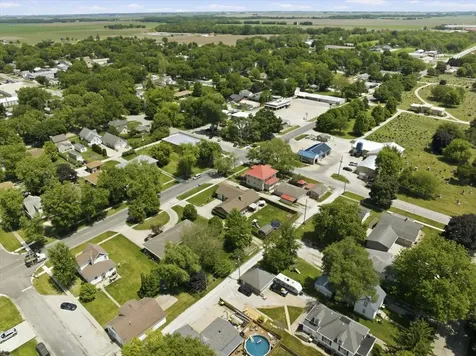 409 East Oak Street Fairbury IL 61739