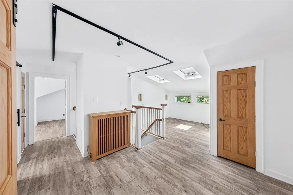 10637 South Oakley Avenue Chicago IL 60643