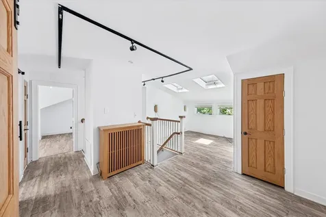 10637 South Oakley Avenue Chicago IL 60643