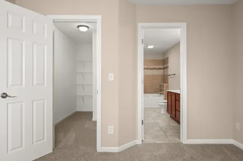 3705 Green Tree Lane Dekalb IL 60115