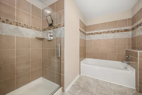 3705 Green Tree Lane Dekalb IL 60115