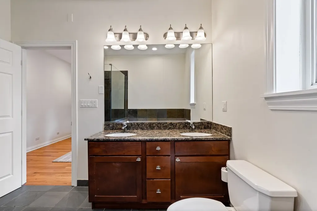 1929 North Sawyer Avenue Chicago IL 60647