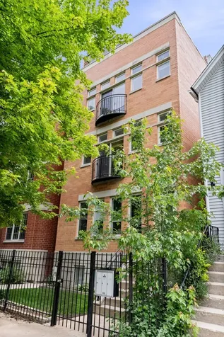 1929 North Sawyer Avenue Chicago IL 60647