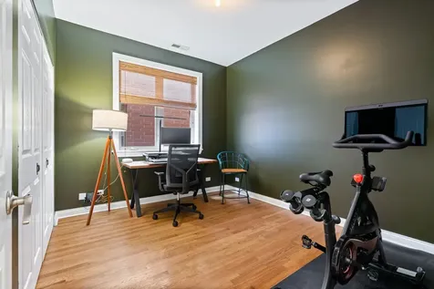 1929 North Sawyer Avenue Chicago IL 60647