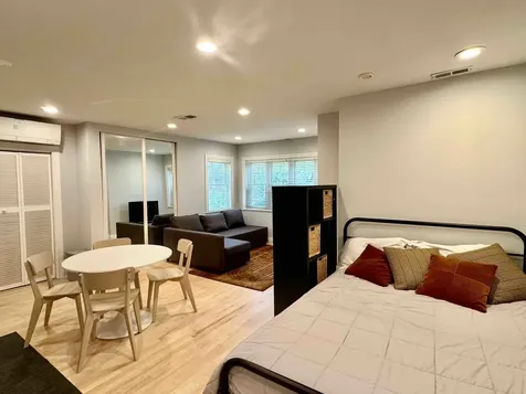 821 South Bell Avenue Chicago IL 60612