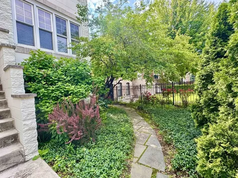 821 South Bell Avenue Chicago IL 60612