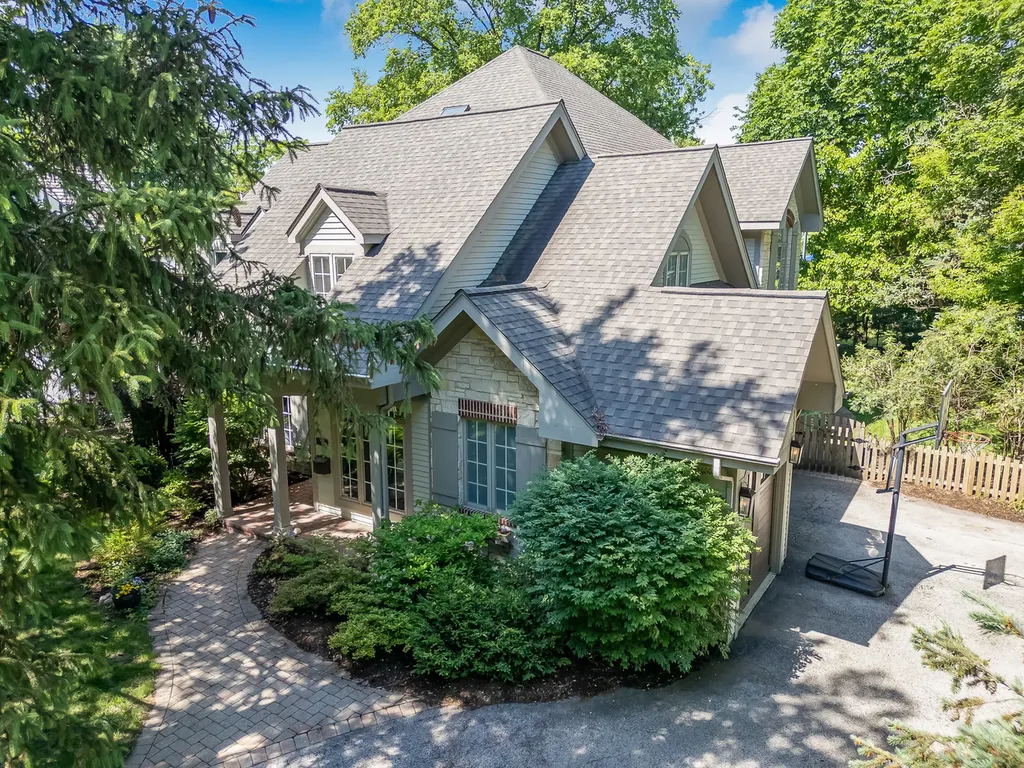 130 South Madison Street Hinsdale IL 60521