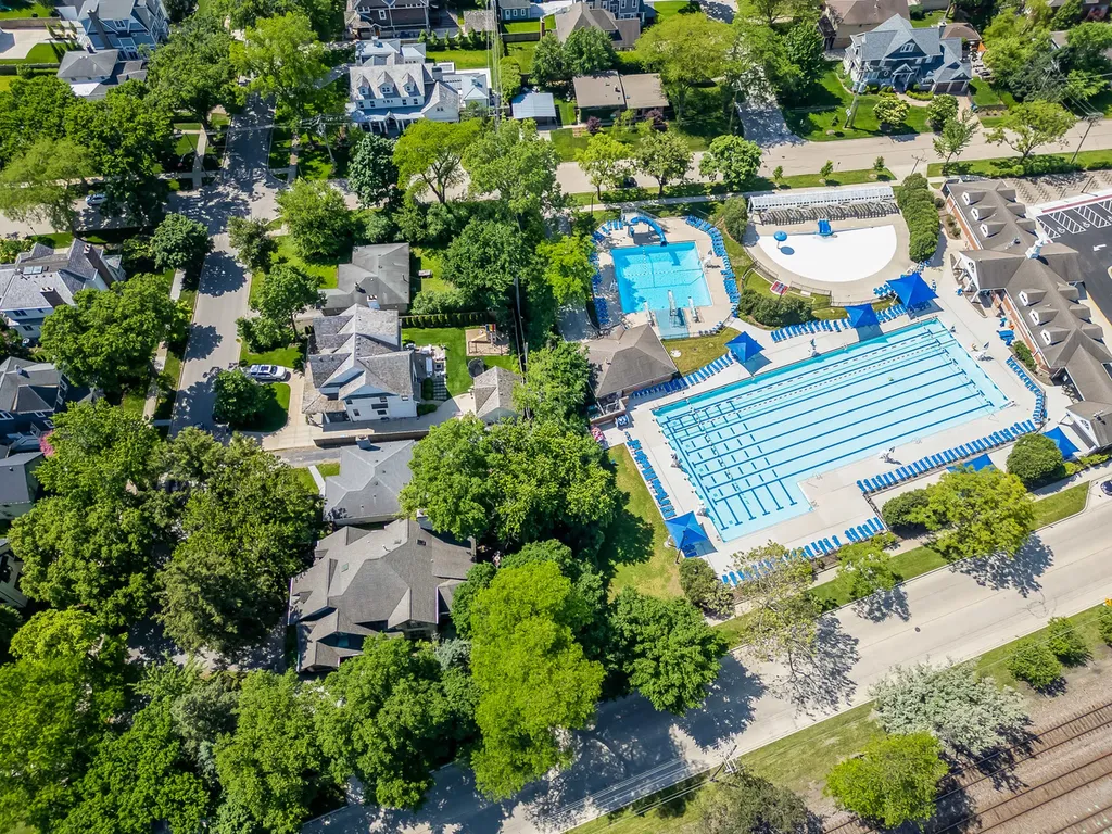 130 South Madison Street Hinsdale IL 60521