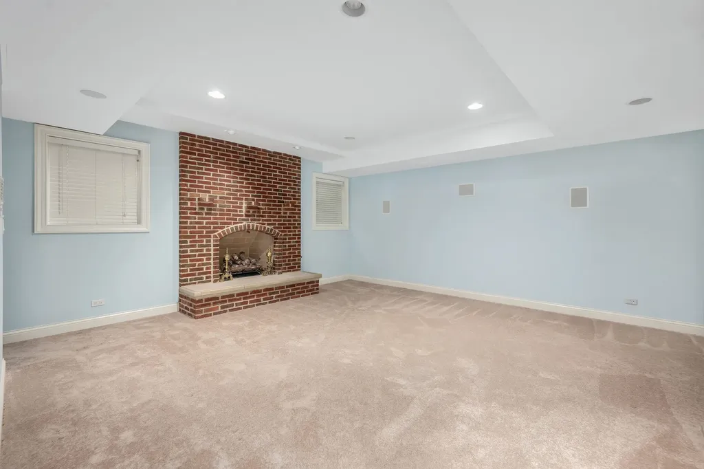 130 South Madison Street Hinsdale IL 60521