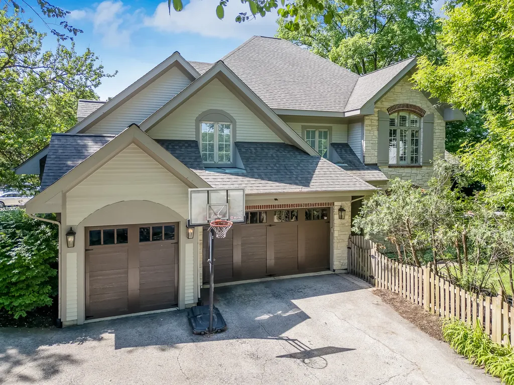 130 South Madison Street Hinsdale IL 60521