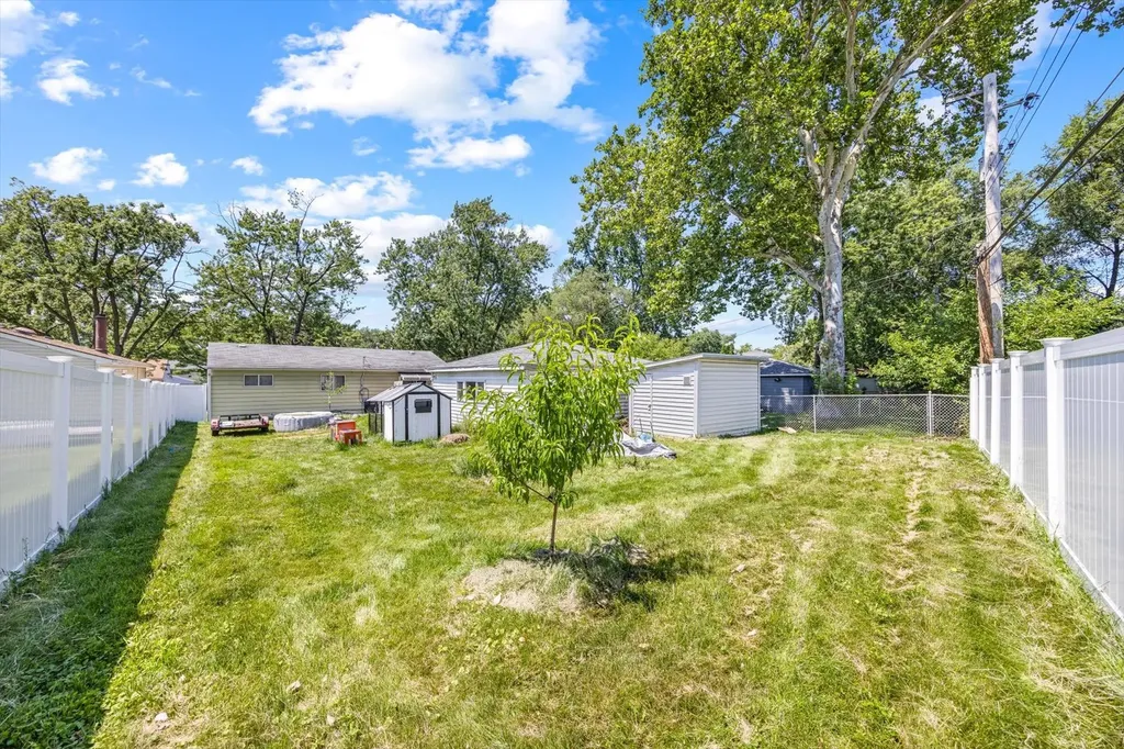 1629 Charles Drive Glendale Heights IL 60139